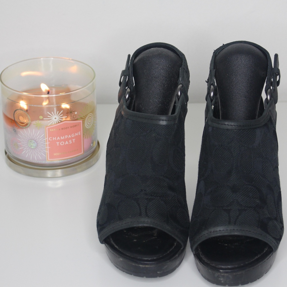 Black Coach Heels (6.5)